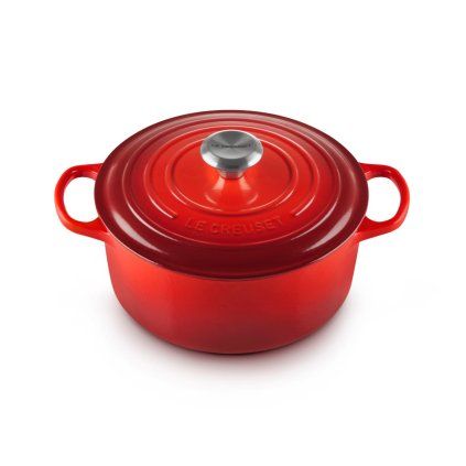223302 kastrol signature 24 cm 4 2 l cerise litina le creuset