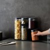 Borcane de depozitare de bucătărie într-un set 100 COLLECTION, 5 buc + suport, Joseph Joseph