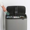 Coș de gunoi cu capac sensibil la atingere BO TOUCH BIN, 3 x 11 l, gri mineral, Brabantia