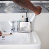 Cupa pentru periuță de dinți EASYSTORE LUXE 70581 argint, oțel inoxidabil, Joseph Joseph