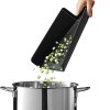 Tocător CHOP2POT 60202 38 x 21 cm, negru, plastic, Joseph Joseph