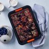 224499 1 forma na kolac 39 x 27 cm cerna ocel le creuset
