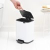 225936 5 pedalovy odpadkovy kos bo 4 l jemne bezova ocel brabantia