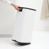225867 3 dotykovy odpadkovy kos bo 30 l platinova ocel brabantia