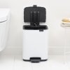 225999 8 pedalovy odpadkovy kos bo 12 l matna cerna ocel brabantia