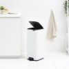 226038 4 pedalovy odpadkovy kos bo 30 l platinova ocel brabantia